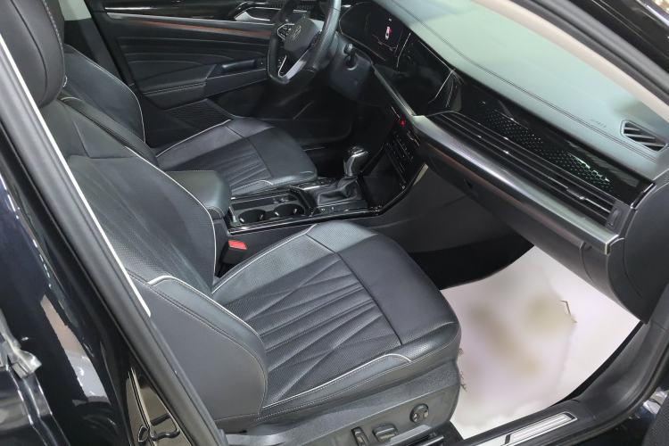 Used Volkswagen Passat 2023 Restyled 330TSI Starry Luxury Edition
