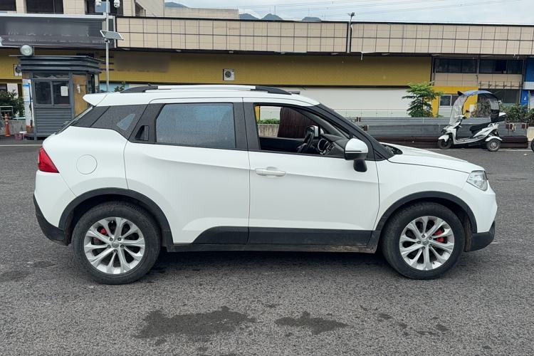 Used Brilliance V3 2016 1.5L Manual Elite Edition
