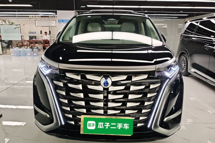 Used Denza D9 2022 DM-i 970 Four-Wheel Drive Flagship Model
