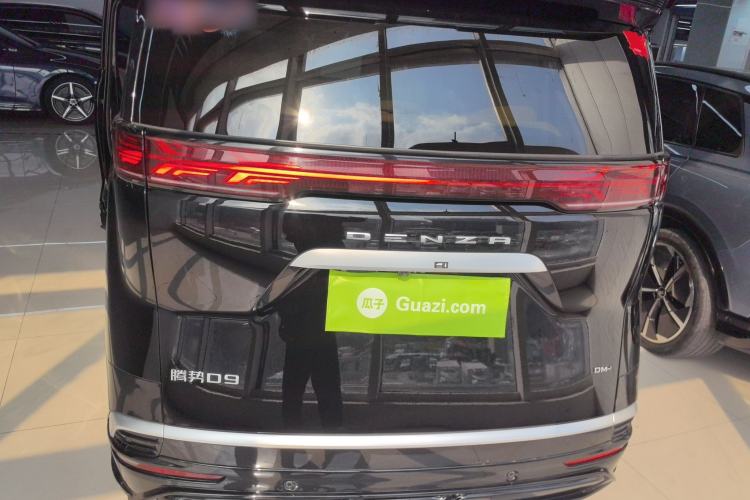 Used Denza D9 2024 DM-i 1050 Luxury Model