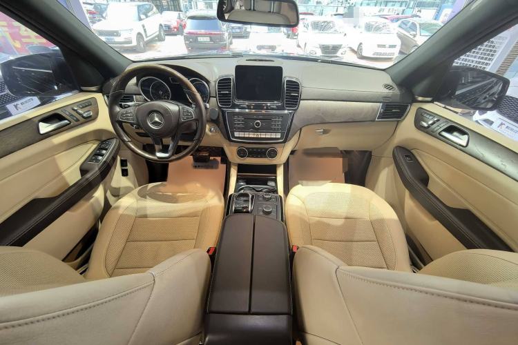 Used Mercedes-Benz GLS 2018 GLS 400 4MATIC Luxury Model
