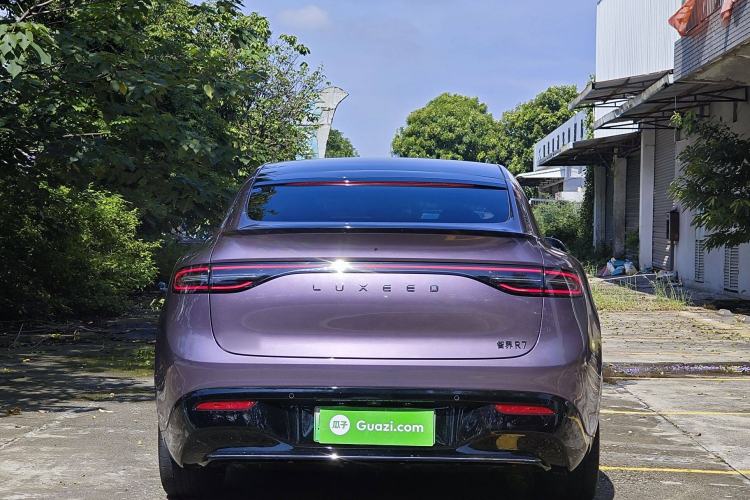 Used Hima Luxeed R7 2024 All-Electric 667 km Max
