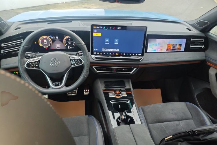 Used Volkswagen Tiguan L 2024 PRO 380TSI Four-Wheel Drive R-Line Prestige Edition
