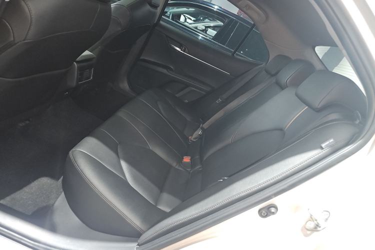 Used Toyota Camry 2021 2.0G Luxury Edition