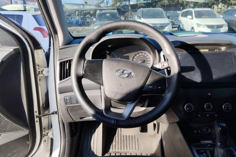 Used Hyundai ix25 2015 1.6L Automatic Two-Wheel Drive Smart GLS Trim
