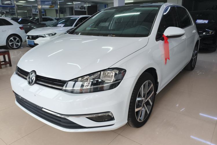 Used Volkswagen Golf 2018 230TSI Automatic Luxury Version
