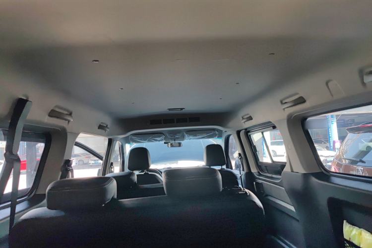 Used Wuling Zhengcheng 2021 1.5T Manual Luxury Commercial Vehicle
