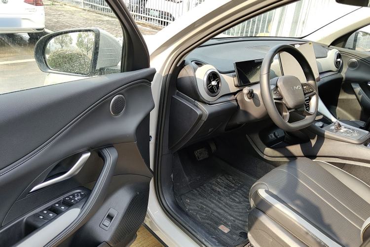 Used BYD Sealion 05 DM-i 2025 DM-i 115KM Flagship Model
