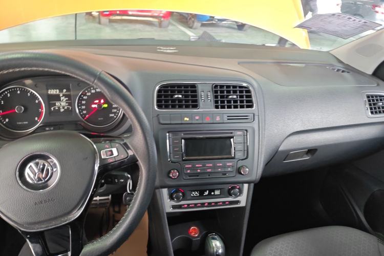 Used Volkswagen Polo 2014 1.6L Cross Polo Automatic