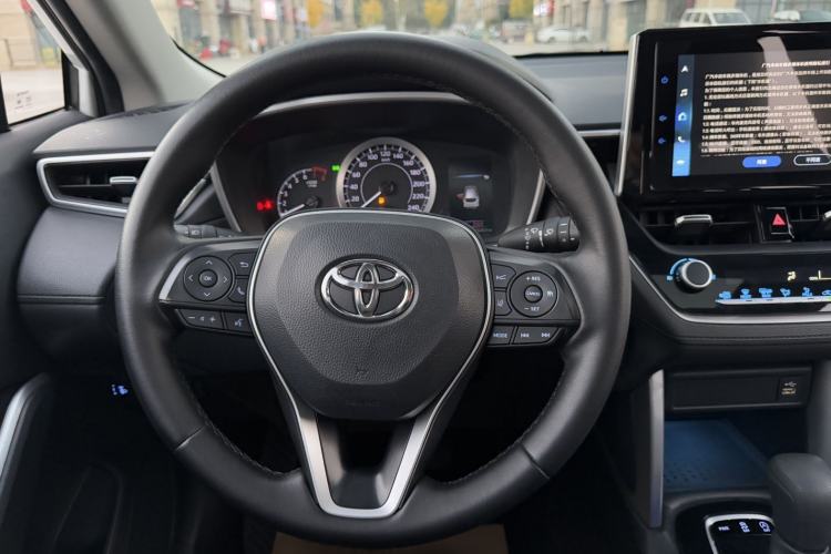 Used Toyota FRONTLANDER 2022 2.0L CVT Luxury PLUS Edition
