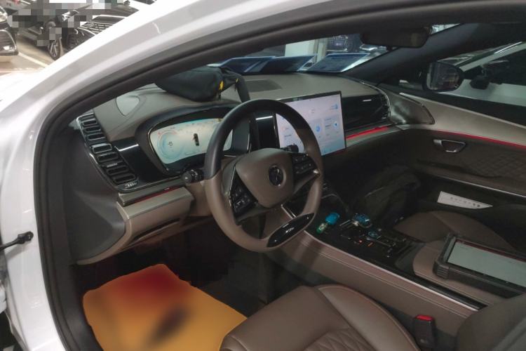 Used BYD Han 2023 DM-i Champion Edition 121KM Prestige Model
