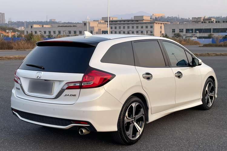 Used Honda Jade 2020 1.8L automatic Comfort version
