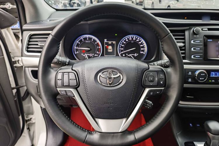 Used Toyota Highlander 2018 2.0T Four-Wheel Drive Luxury Version 7 Seats China VI Standard