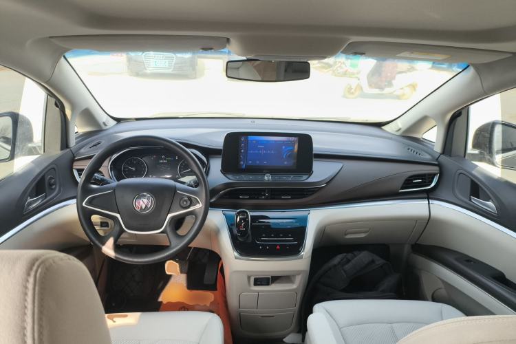 Used Buick GL8 2023 Land Executive Class Comfort Model
