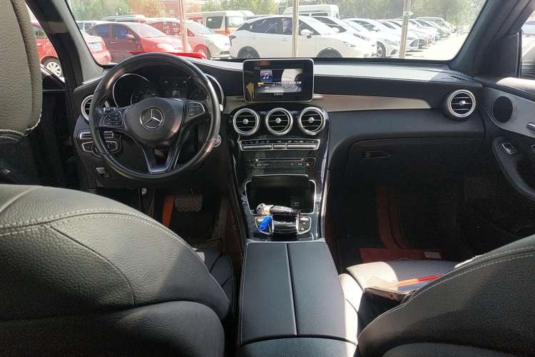 Used Mercedes-Benz GLC 2019 GLC 200 L 4MATIC
