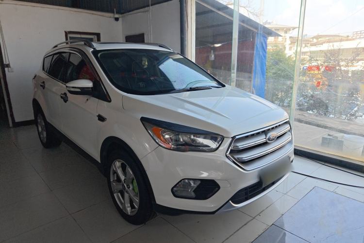 Used Ford Kuga 2017 EcoBoost 180 Two-Wheel-Drive Platinum Edition