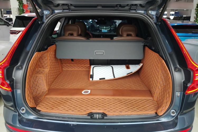 Used Volvo XC60 2022 B5 4x4 Smart Luxury Edition
