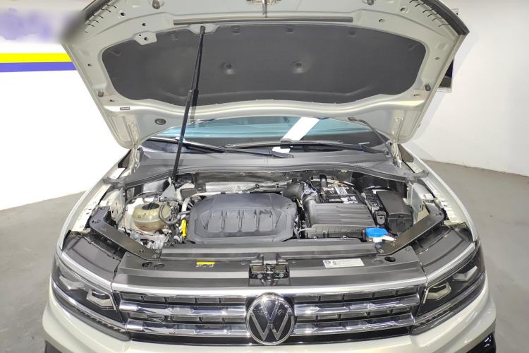 Used Volkswagen Tiguan L 2021 330TSI Automatic Two-Wheel Drive R-Line Flagship Edition
