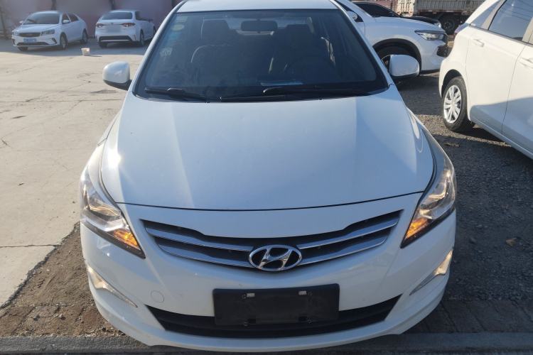 Used Hyundai Verna 2014 1.4L Manual Smart GLS Trim
