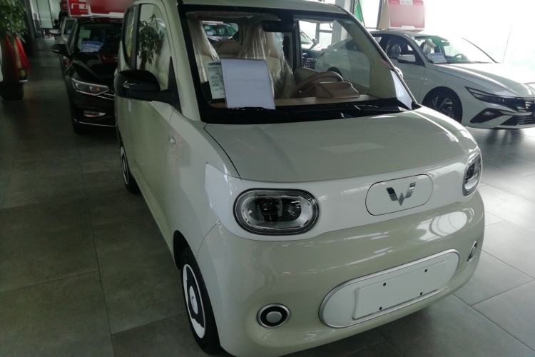 Used Wuling Hongguang MINIEV 2024 3rd Generation 215km Youth Edition
