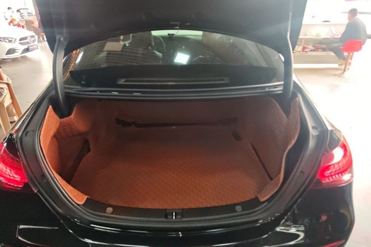 Used Mercedes-Benz E-Class 2022 Revised Version E 300 L Luxury Edition
