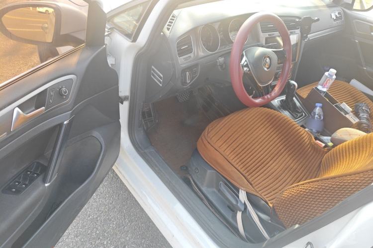 Used Volkswagen Golf 2014 1.6L Automatic Comfort Model
