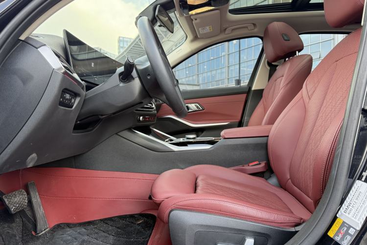 Used BMW i3 2022 eDrive 35 L
