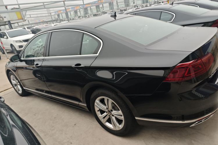 Used Volkswagen Magotan 2025 Zhongxiang Version 280TSI DSG Comfort Edition