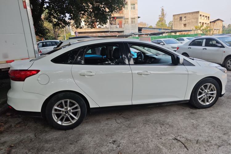 Used Ford Focus 2015 Sedan 1.6L Automatic Trend Model
