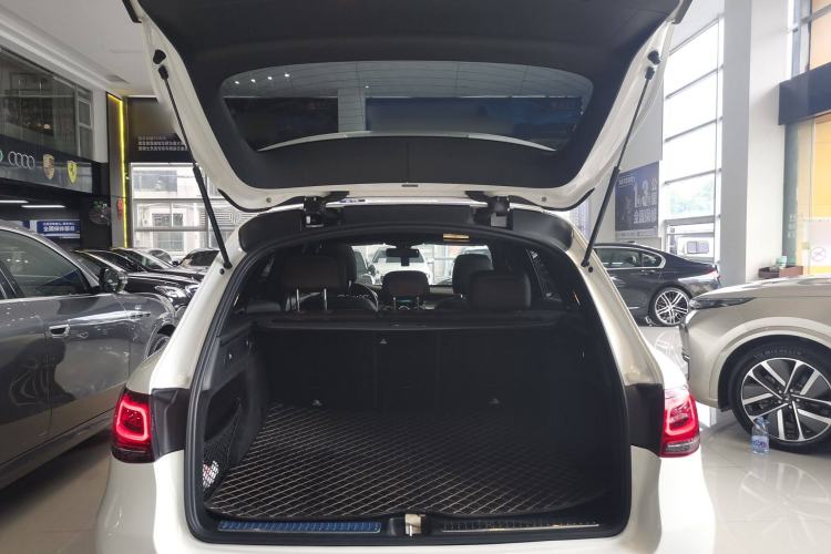 Used Mercedes-Benz GLC 2021 GLC 260 L 4MATIC Luxury Model