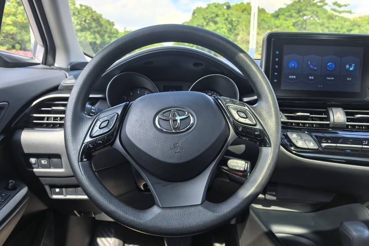 Used Toyota IZOA 2021 2.0L Yixing Version
