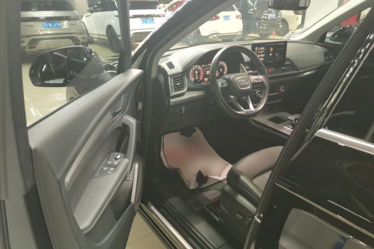 Used Audi Q5L 2022 40T Fashionable and Elegant Model