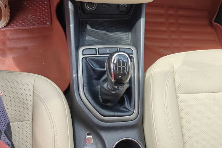 Used Changan Eado 2016 1.6L Manual Fashion Edition
