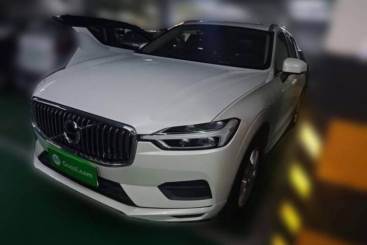 Used Volvo XC60 2019 T5 4x4 Smart Edition China V Standard