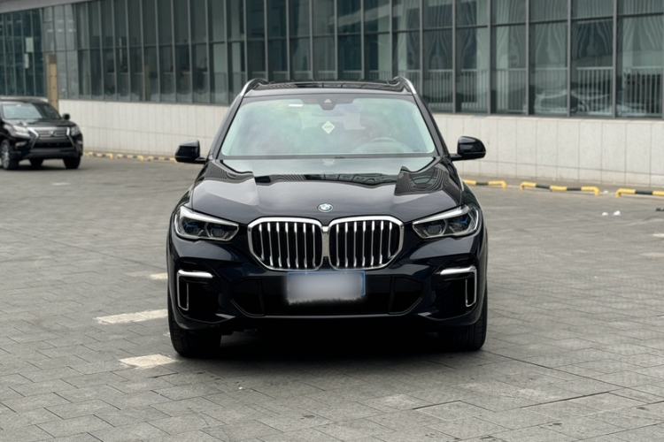 Used BMW X5 2022 Restyled xDrive 30Li Luxury Version M Sport Package
