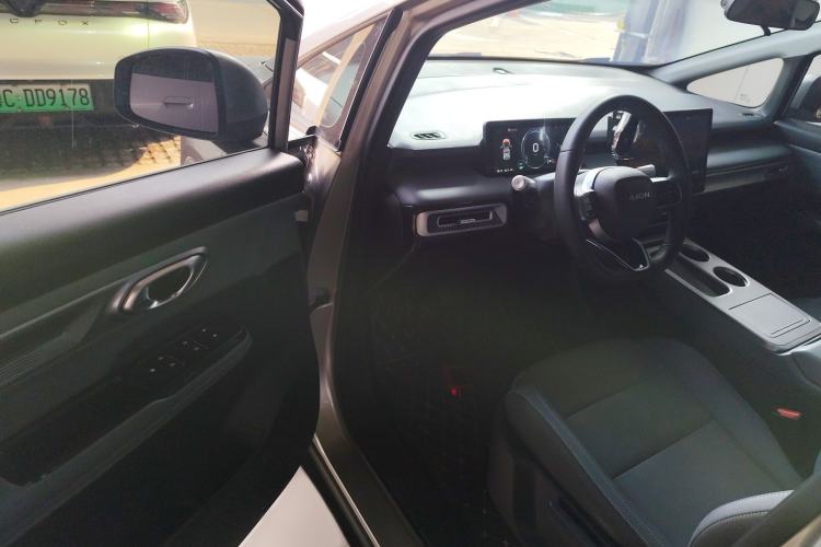 Used AION Y 2023 Plus 610 Enjoy Edition