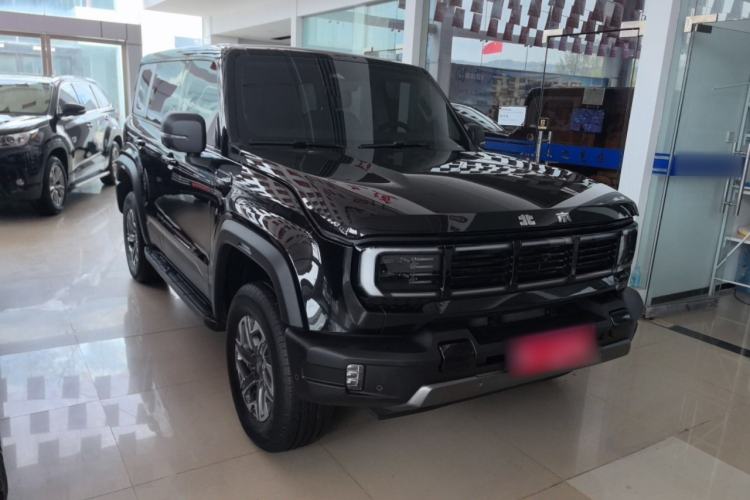 Used Beijing Auto BJ40 2024 2.0T All-New Urban Hunter Edition Chivalrous Style