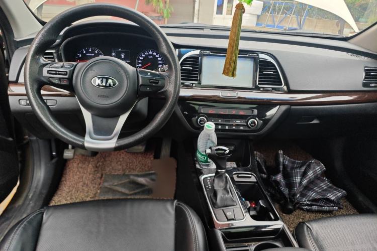 Used Kia K4 2014 1.8L Automatic GLS
