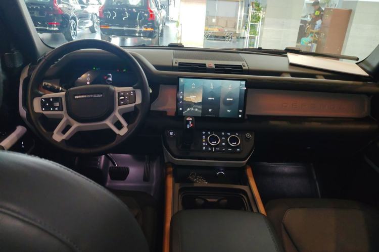 Used Land Rover Defender 2023 Facelift 110 3.0T P400 X-DYNAMIC HSE