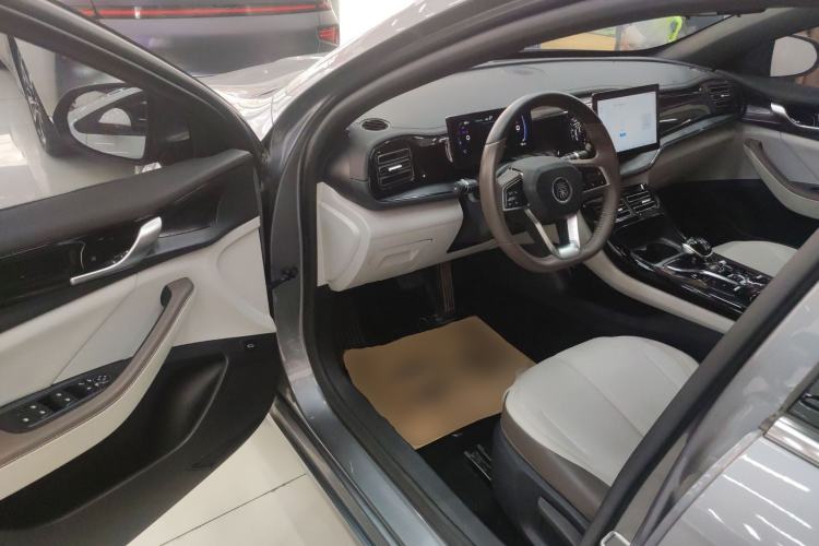 Used BYD Qin PLUS 2023 Champion Edition DM-i 55KM Leading Model
