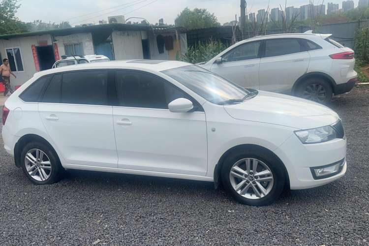 Used Skoda Rapid Spaceback 2014 1.4 TSI DSG Trend Edition

