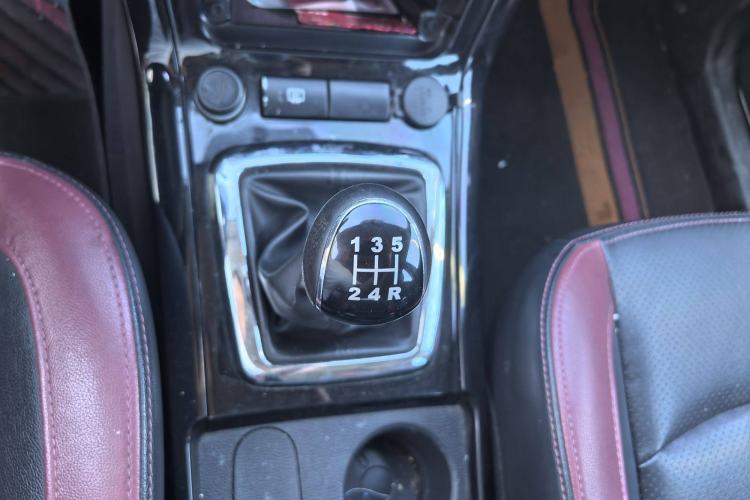 Used HYOSOW S3 2014 1.5L Comfort Version China IV Emission Standard
