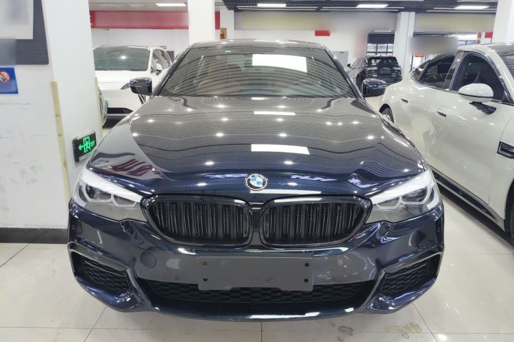 Used BMW 5 Series 2019 Facelifted 530Li Leading Edition M Sport Package
