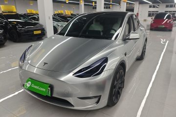 Used Tesla Model Y 2023 High-Performance All-Wheel-Drive Version
