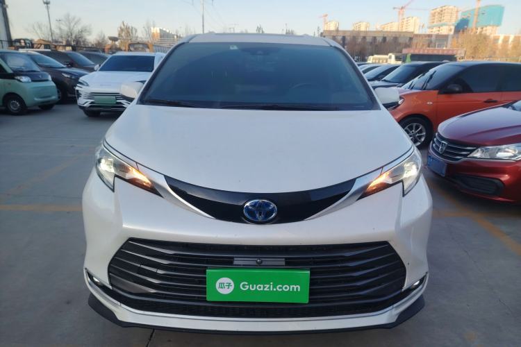 Used Toyota Sienna 2021 2.5L Hybrid Ultimate Edition