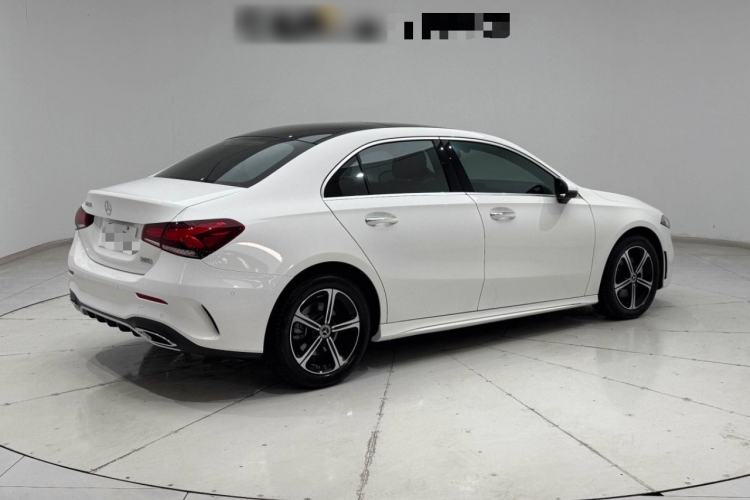 Used Mercedes-Benz A-Class 2022 Revised Version A 200 L Sport Sedan Fashionable Style