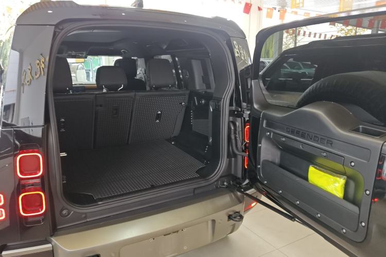 Used Land Rover Defender 2024 110 3.0T P400 X-DYNAMIC HSE