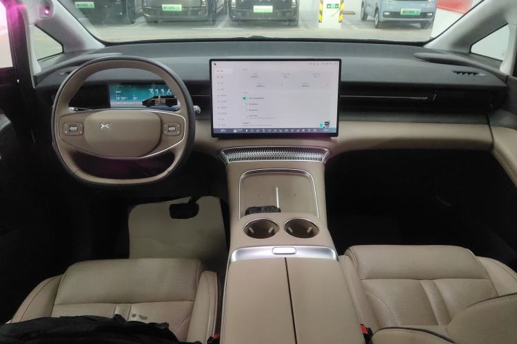 Used XPeng X9 2025 740 Ultra-Long Range Max
