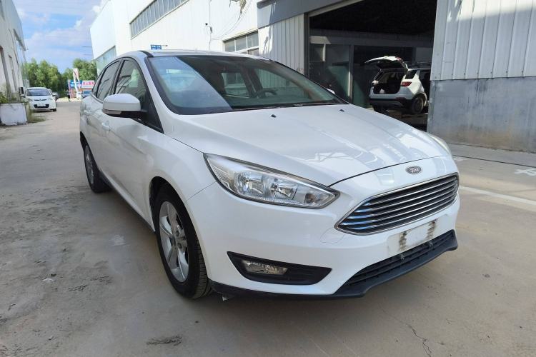 Used Ford Focus 2015 Sedan 1.6L Automatic Comfort Model
