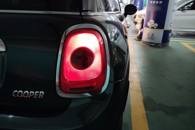 Used  MINI 2016 1.5T COOPER
